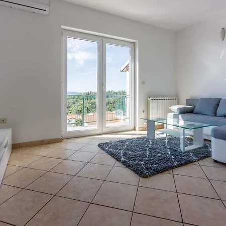 One-bedroom In Crikvenica Lxvi Klanfari