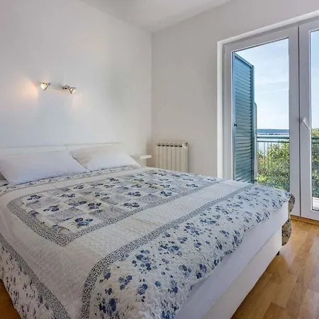 One-bedroom In Crikvenica Lxvi * Klanfari