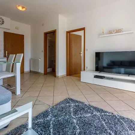 One-bedroom In Crikvenica Lxvi Apartment *