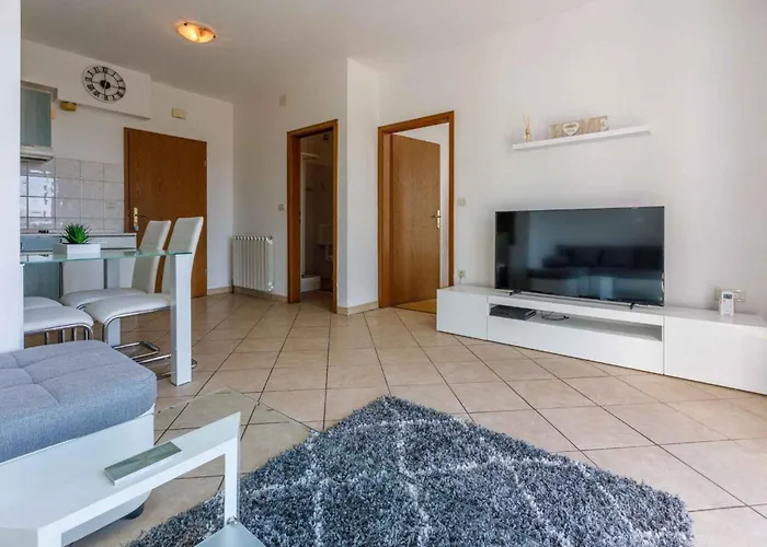 One-bedroom In Lxvi